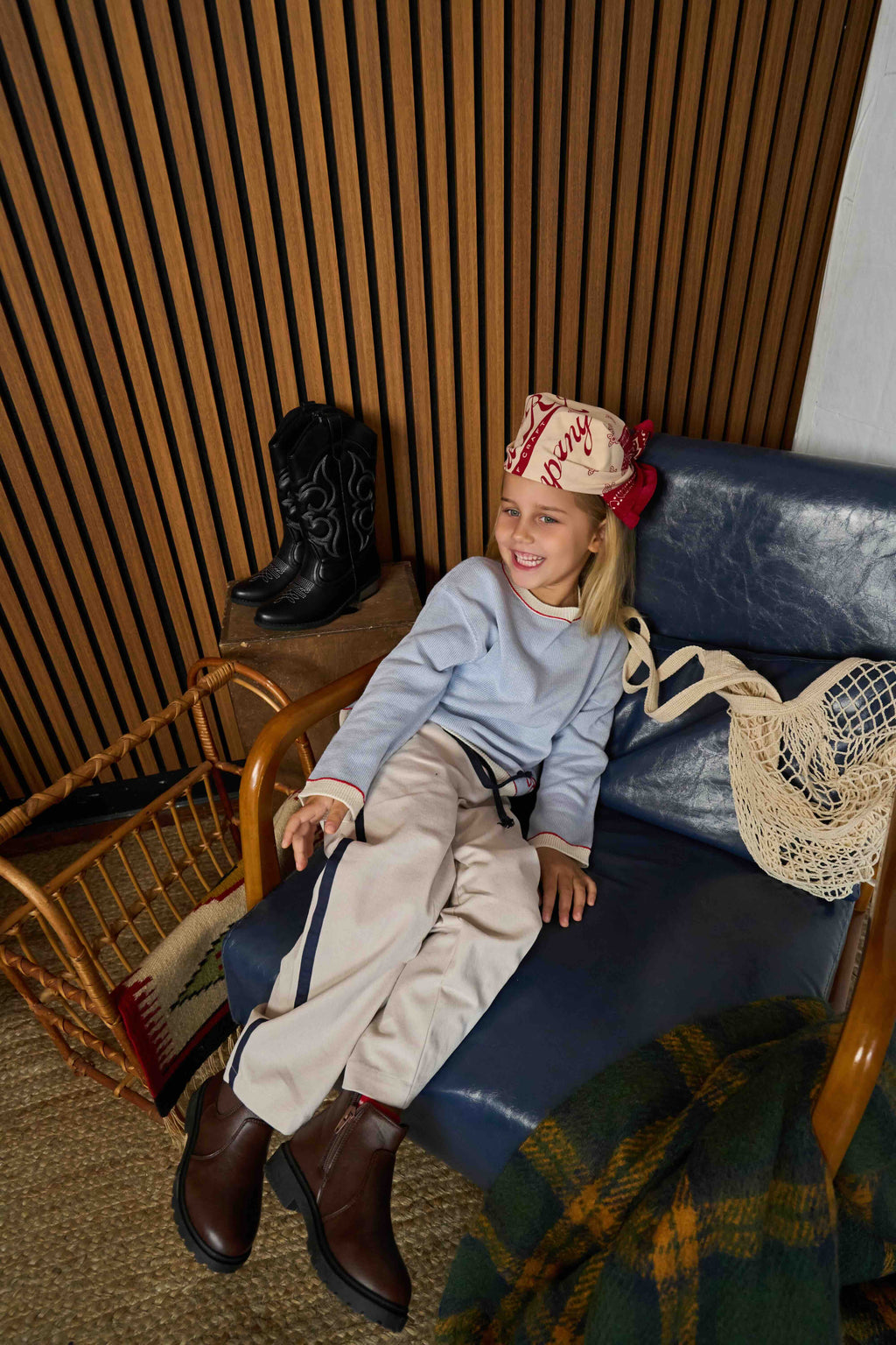 Side Trim Pants - Ecru/Navy